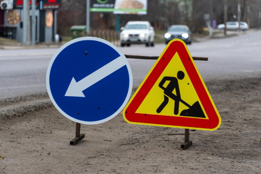 Pose panneaux routiers professionnels